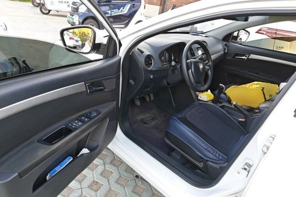 Roewe 350 2014, 140900 км, за 2323 USD - фото 16