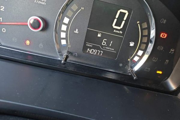Roewe 350 2014, 140900 км, за 2323 USD - фото 12
