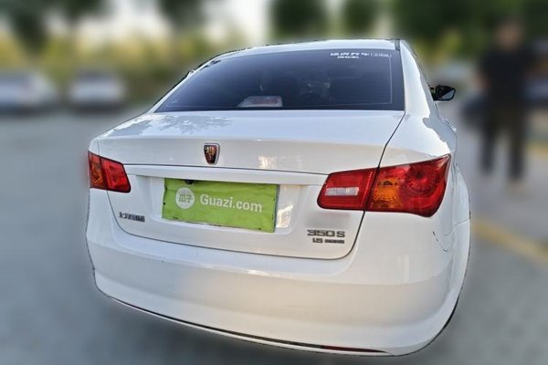 Roewe 350 2014, 140900 км, за 2323 USD