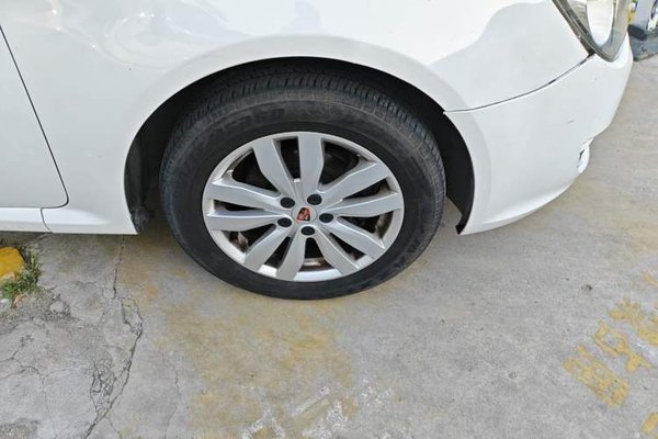 Roewe 350 2014, 140900 км, за 2323 USD - фото 8