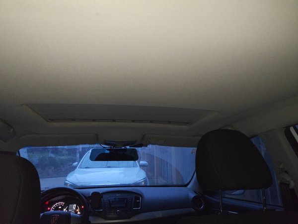 Roewe 350 2015, 50500 км, за 2734 USD - фото 16