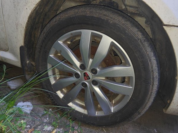 Roewe 350 2015, 50500 км, за 2734 USD