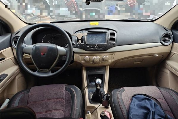 Roewe 350 2015, 69700 км, за 2528 USD - фото 10