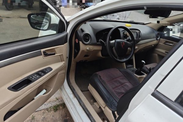 Roewe 350 2015, 69700 км, за 2528 USD - фото 17