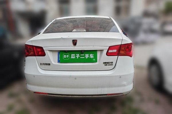 Roewe 350 2015, 69700 км, за 2528 USD