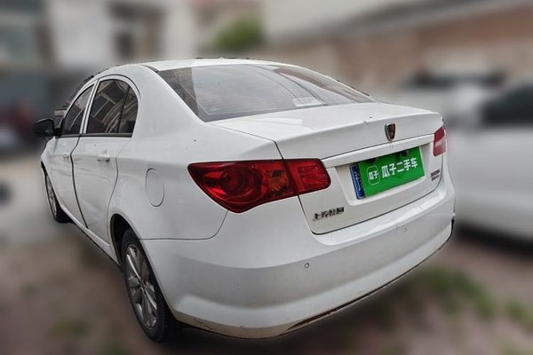 Roewe 350 2015, 69700 км, за 2528 USD