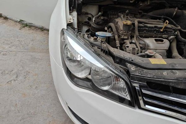 Roewe 350 2015, 69700 км, за 2528 USD - фото 7