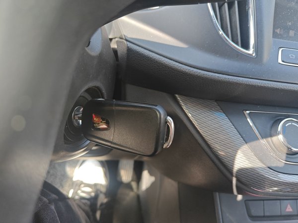 Roewe 360 2015, 127000 км, за 3502 USD - фото 9