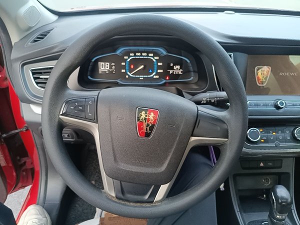 Roewe 360 2015, 57800 км, за 4020 USD