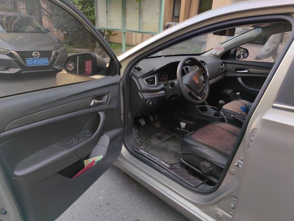 Roewe 360 2017, 112300 км, за 2749 USD - фото 17