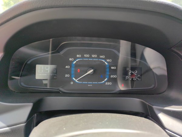 Roewe 360 2017, 127600 км, за 3059 USD - фото 12