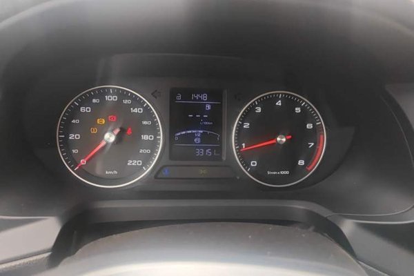 Roewe 360 2018, 33200 км, за 4149 USD - фото 8