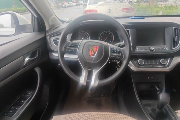 Roewe 360 2018, 33200 км, за 4149 USD - фото 7