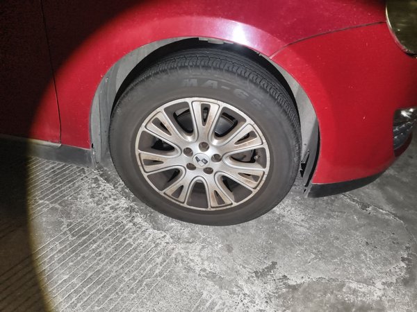 Roewe 550 2010, 103200 км, за 2754 USD - фото 8