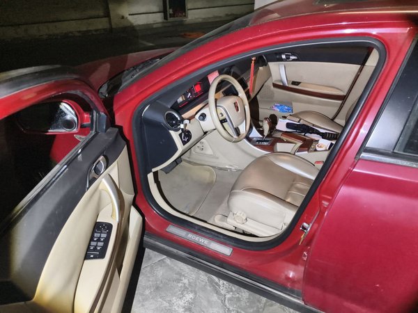 Roewe 550 2010, 103200 км, за 2754 USD - фото 17