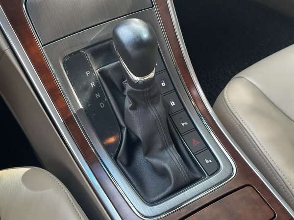 Roewe 950 2015, 84900 км, за 4938 USD - фото 9