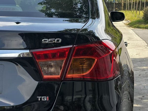 Roewe 950 2015, 84900 км, за 4938 USD - фото 18