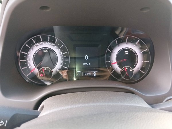 Roewe 950 2015, 84900 км, за 4938 USD