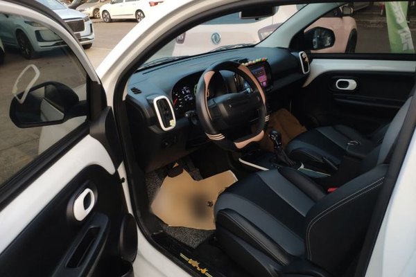 Roewe Clever 2022, 24000 км, за 6172 USD - фото 19