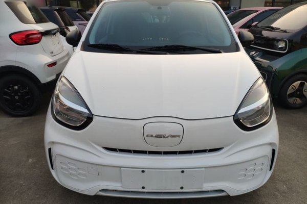 Roewe Clever 2022, 24000 км, за 6172 USD