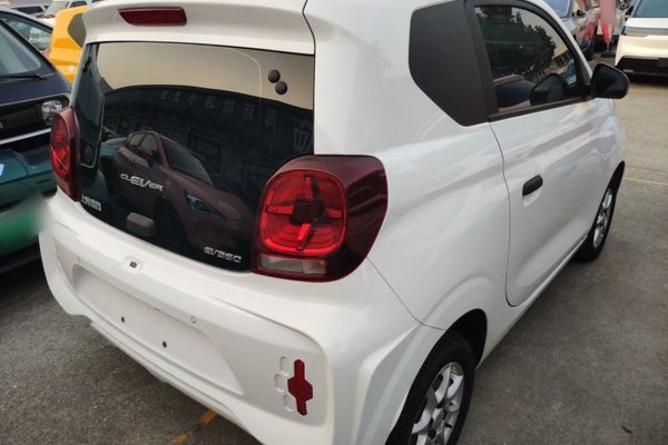 Roewe Clever 2022, 24000 км, за 6172 USD - фото 6