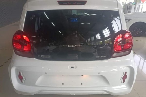 Roewe Clever 2022, 35100 км, за 6257 USD