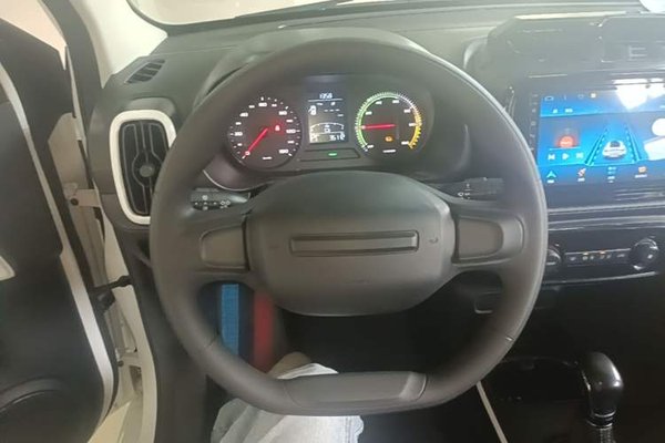 Roewe Clever 2022, 35100 км, за 6257 USD - фото 14