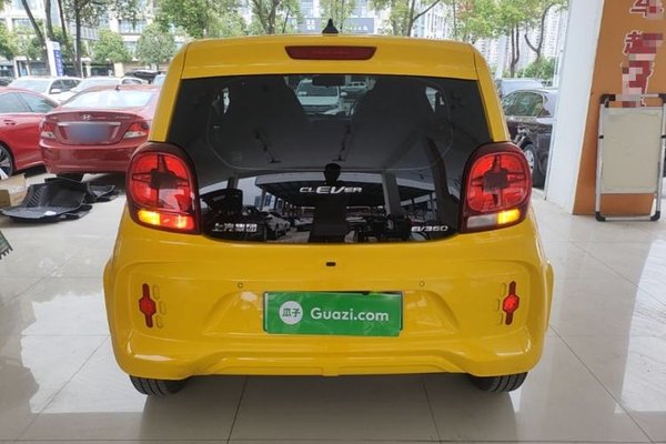 Roewe Clever 2022, 22100 км, за 5528 USD