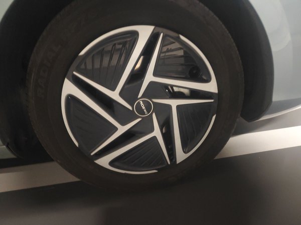 Roewe D6 2025, 15000 км, за 11805 USD - фото 8