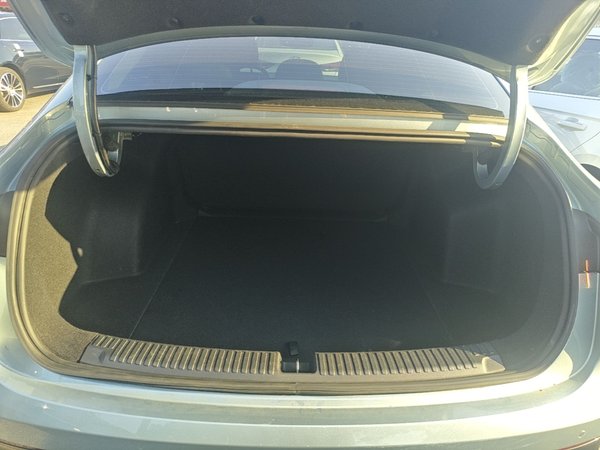 Roewe D6 2025, 37100 км, за 11182 USD - фото 22