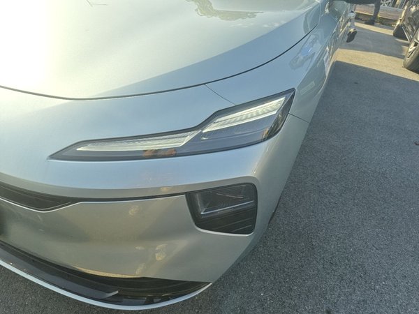 Roewe D6 2025, 37100 км, за 11182 USD - фото 9