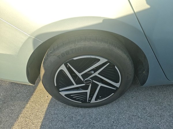Roewe D6 2025, 37100 км, за 11182 USD - фото 10