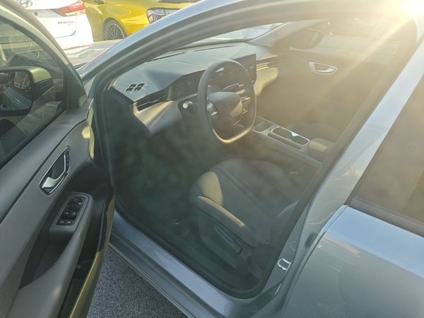 Roewe D6 2025, 37100 км, за 11182 USD - фото 19