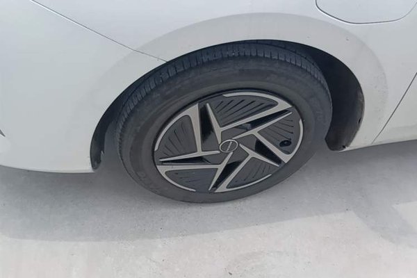 Roewe D6 2025, 47699 км, за 11445 USD - фото 10