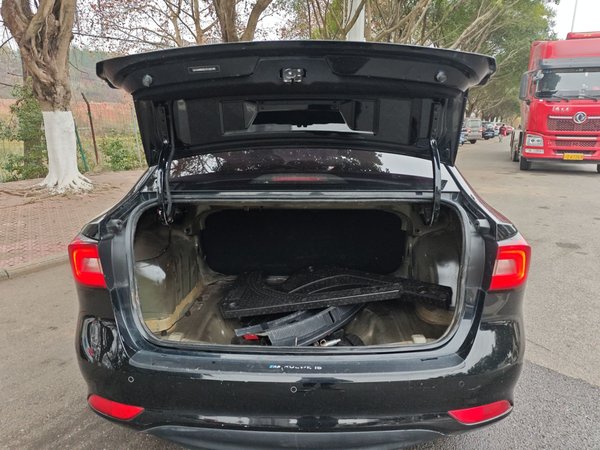 Roewe i5 2019, 88400 км, за 4974 USD - фото 22