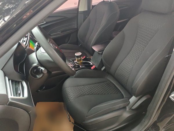 Roewe i5 2019, 88400 км, за 4974 USD - фото 18