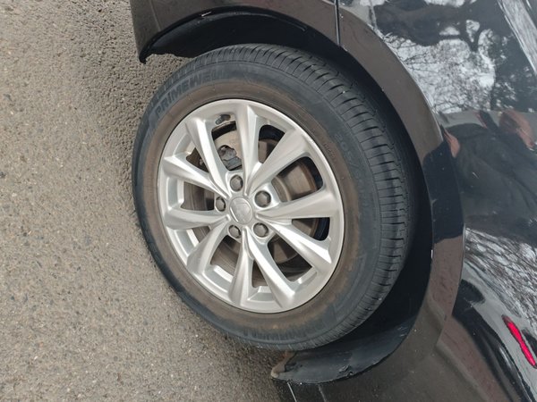 Roewe i5 2019, 88400 км, за 4974 USD - фото 8
