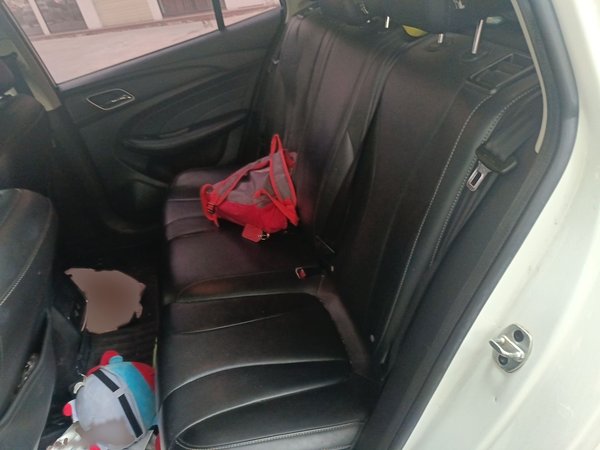 Roewe i5 2019, 140500 км, за 5331 USD - фото 14