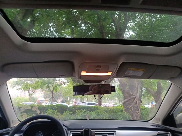 Roewe i5 2019, 140500 км, за 5331 USD - фото 10