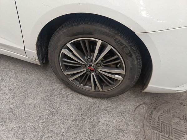 Roewe i5 2019, 140500 км, за 5331 USD