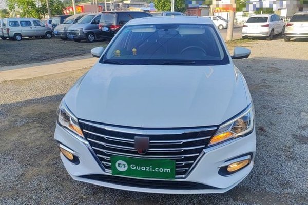 Roewe i5 2019, 53700 км, за 6172 USD