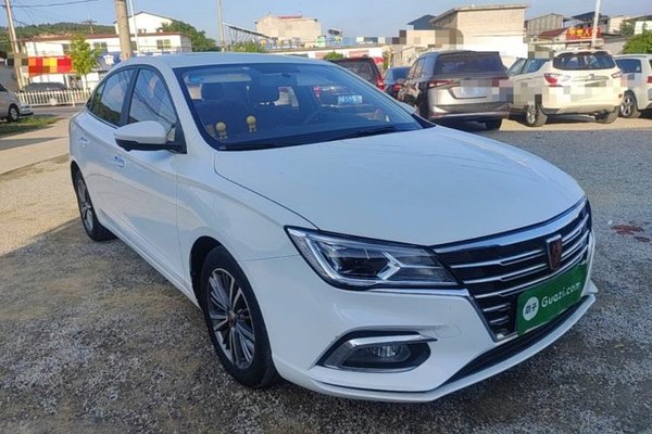 Roewe i5 2019, 53700 км, за 6172 USD