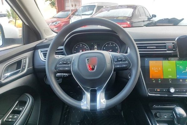 Roewe i5 2019, 53700 км, за 6172 USD - фото 14