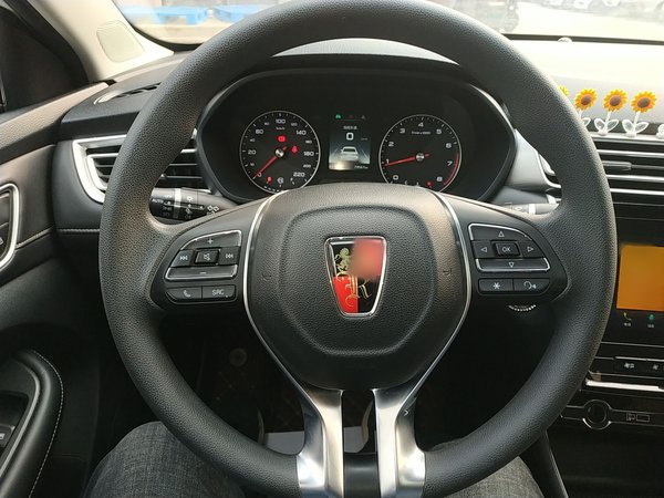 Roewe i5 2019, 79600 км, за 4613 USD - фото 10