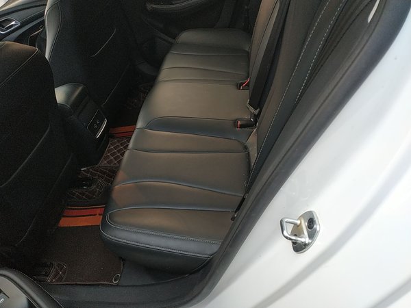 Roewe i5 2019, 79600 км, за 4613 USD - фото 16