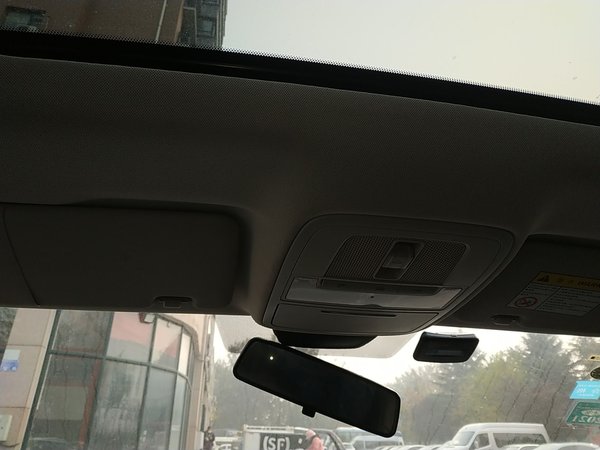 Roewe i5 2019, 79600 км, за 4613 USD - фото 17