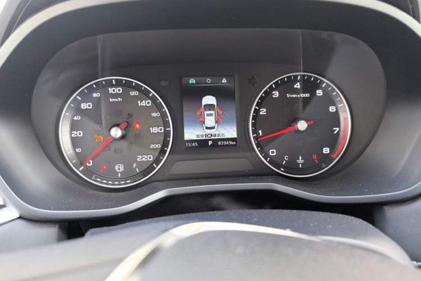 Roewe i5 2019, 83900 км, за 5219 USD - фото 8