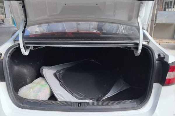 Roewe i5 2019, 83900 км, за 5219 USD - фото 16