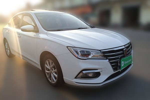 Roewe i5 2019, 92800 км, за 3753 USD