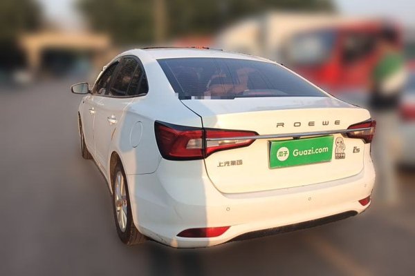 Roewe i5 2019, 92800 км, за 3753 USD